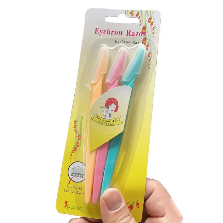 Je žiletka na obočí nejbezpečnější a nejúčinnější nástroj pro dokonale tvarované obočí doma